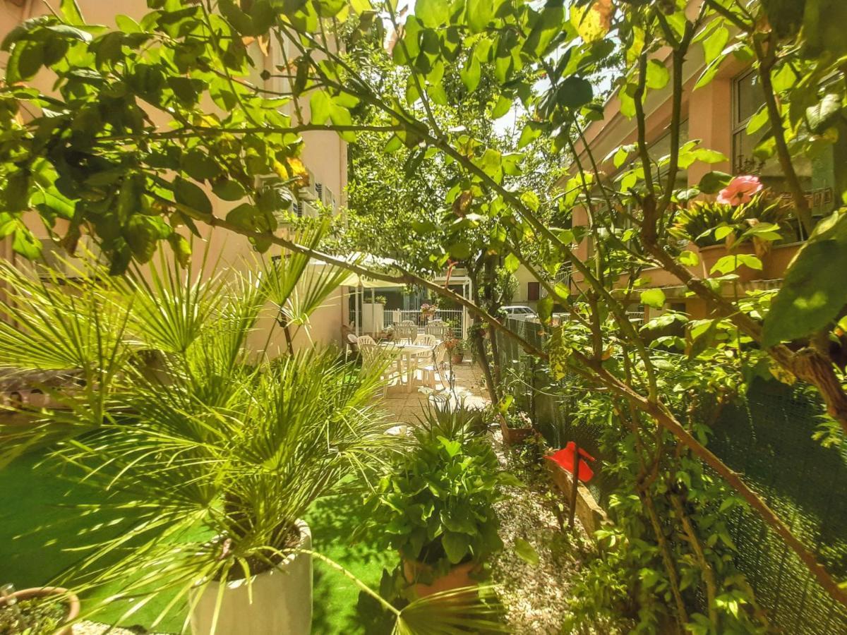 Hotel Amalfi Rimini Eksteriør bilde
